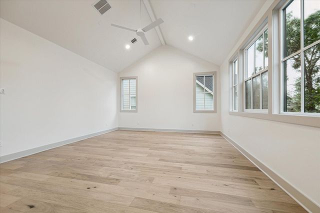 1714 Viking Drive, Houston, TX 77018