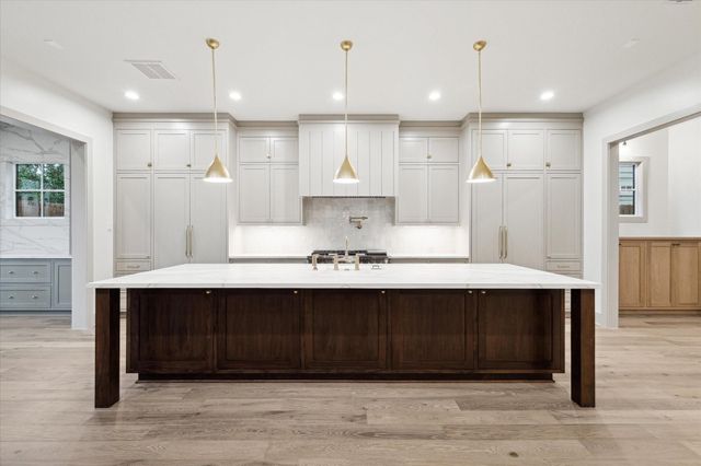 1714 Viking Drive, Houston, TX 77018