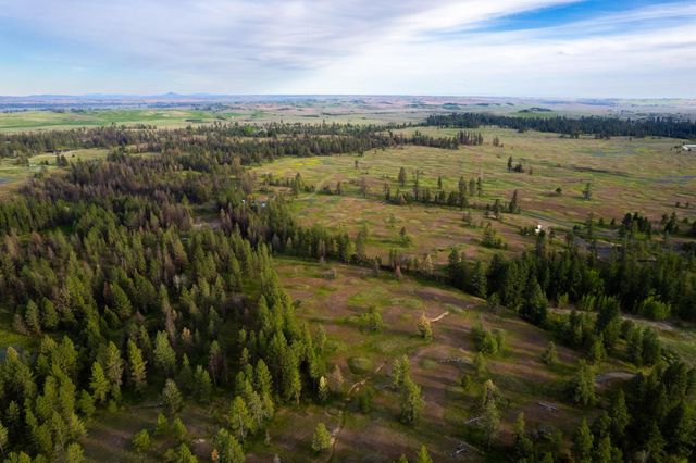 000 Bootstrap Ln, Cheney, WA 99004