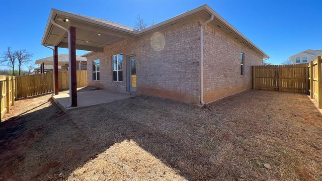 416 Remington Avenue, Jones, OK 73049