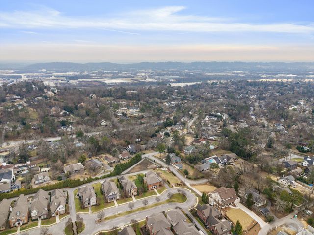 1227 Duane Road, Chattanooga, TN 37405