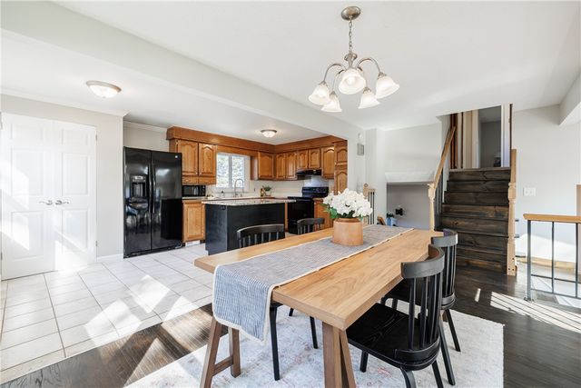 8 Flagstaff Drive, Irondequoit, NY 14622