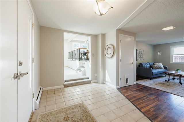 8 Flagstaff Drive, Irondequoit, NY 14622