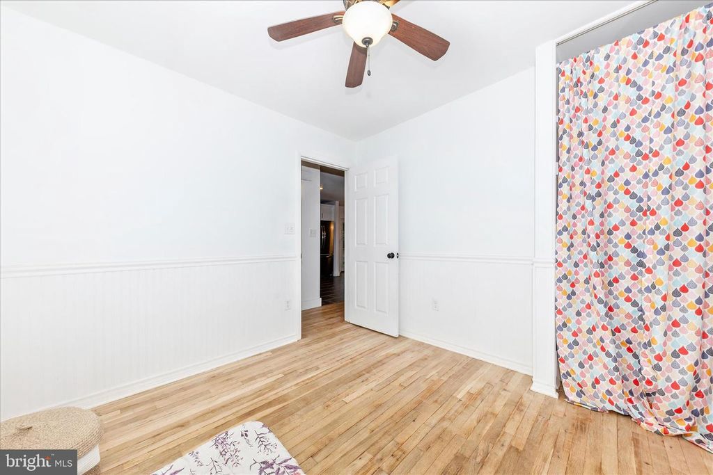 Image 28 of property listing at 28513 WOODVIEW DR, Damascus, MD 20872