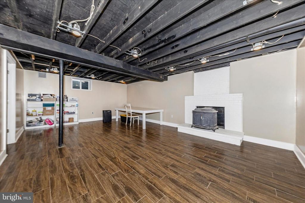 Image 31 of property listing at 28513 WOODVIEW DR, Damascus, MD 20872