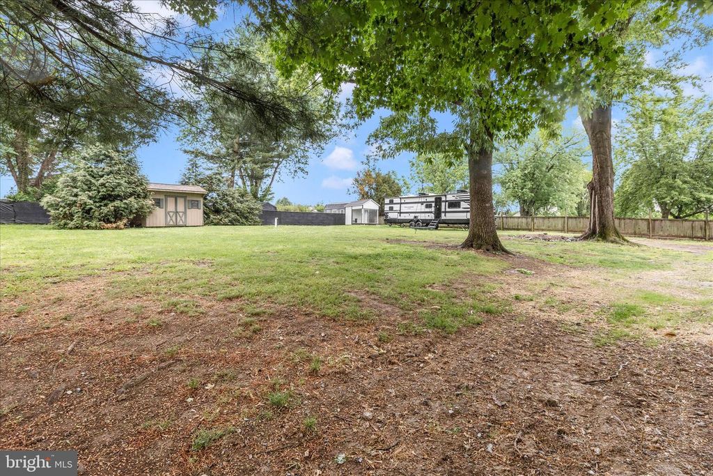 Image 51 of property listing at 28513 WOODVIEW DR, Damascus, MD 20872
