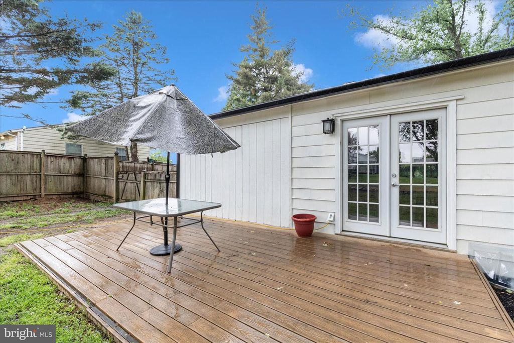 Image 52 of property listing at 28513 WOODVIEW DR, Damascus, MD 20872