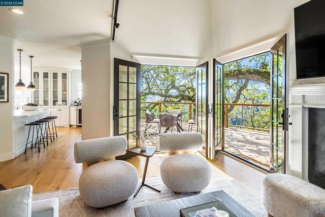 33 Deer Trail, Lafayette, CA 94549