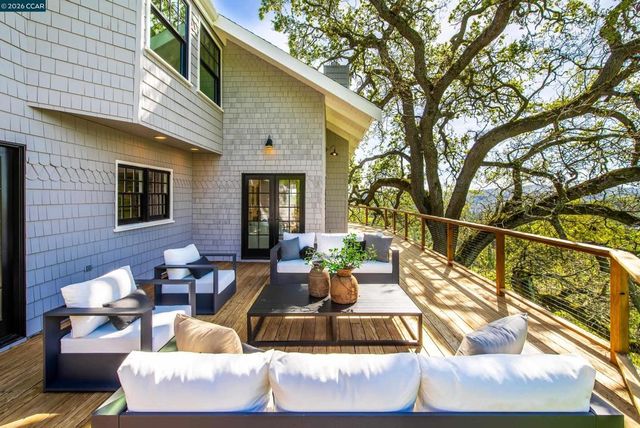 33 Deer Trail, Lafayette, CA 94549