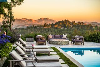 33 Deer Trail, Lafayette, CA 94549