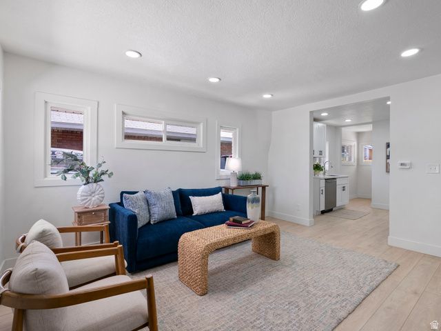 820 E ELM AVE, Salt Lake City, UT 84106