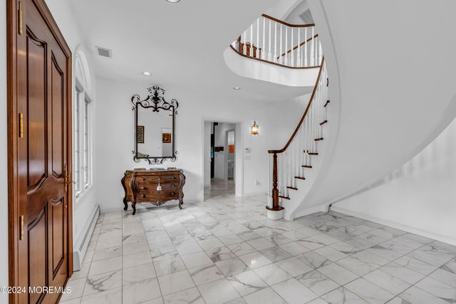 34 Bruns Road, West Allenhurst, NJ 07711