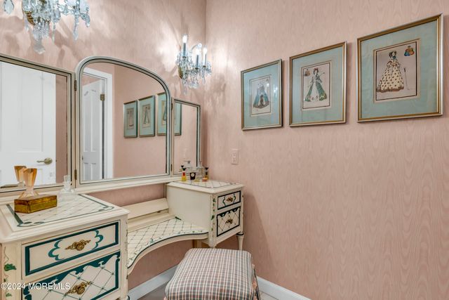 34 Bruns Road, West Allenhurst, NJ 07711