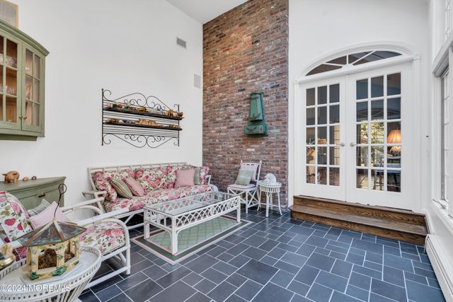 34 Bruns Road, West Allenhurst, NJ 07711