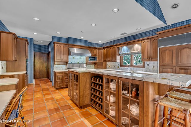 34 Bruns Road, West Allenhurst, NJ 07711