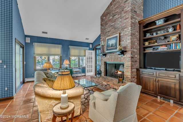 34 Bruns Road, West Allenhurst, NJ 07711