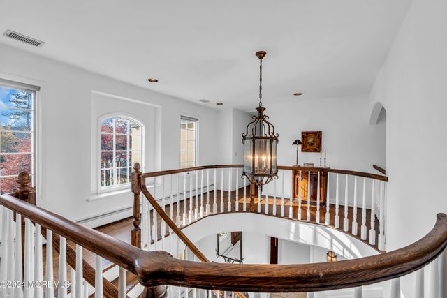 34 Bruns Road, West Allenhurst, NJ 07711