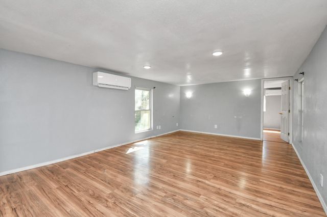 340 Hensley Road, Shepherd, TX 77371