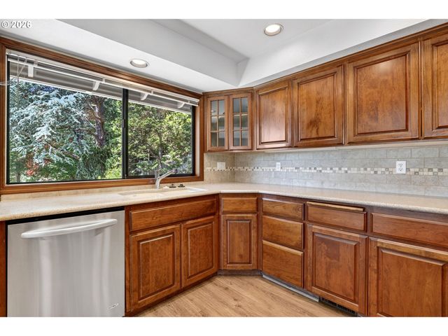 3500 Sw 44TH Ave, Portland, OR 97221