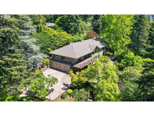 3500 Sw 44TH Ave, Portland, OR 97221