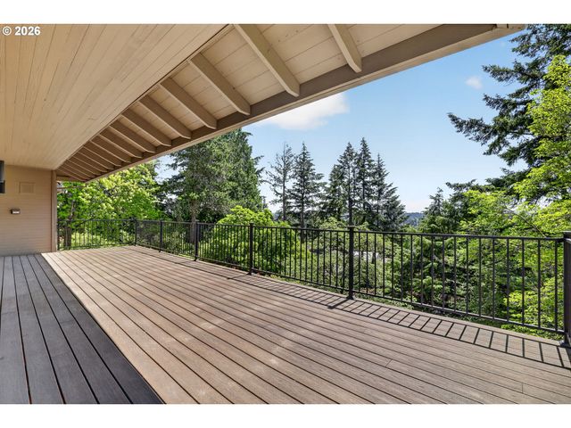 3500 Sw 44TH Ave, Portland, OR 97221