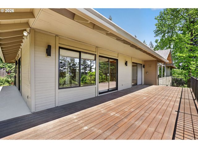 3500 Sw 44TH Ave, Portland, OR 97221