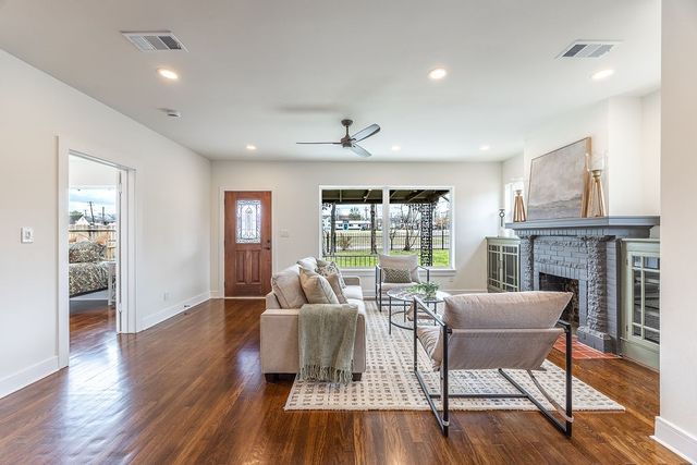 624 N Vernon Avenue, Dallas, TX 75208