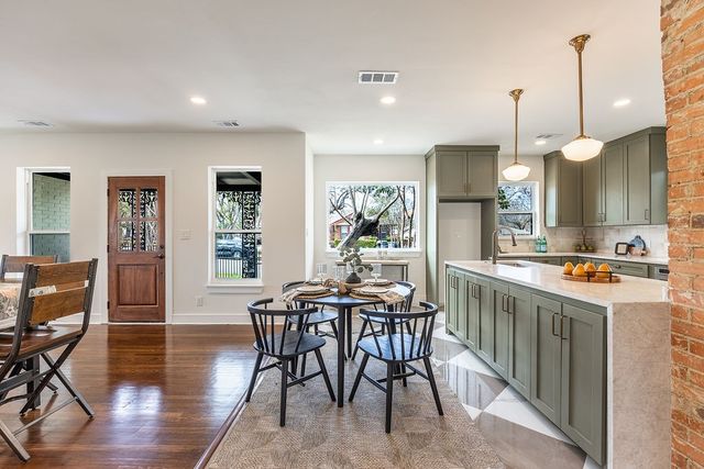 624 N Vernon Avenue, Dallas, TX 75208