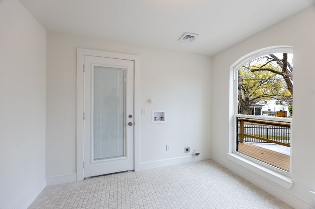 624 N Vernon Avenue, Dallas, TX 75208