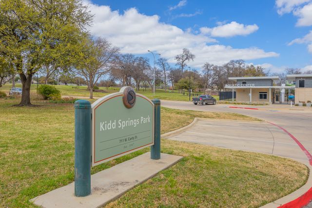 624 N Vernon Avenue, Dallas, TX 75208