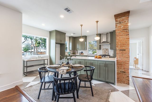 624 N Vernon Avenue, Dallas, TX 75208