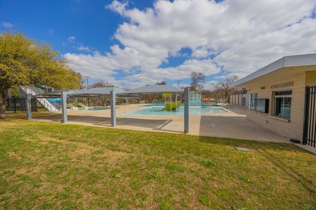 624 N Vernon Avenue, Dallas, TX 75208