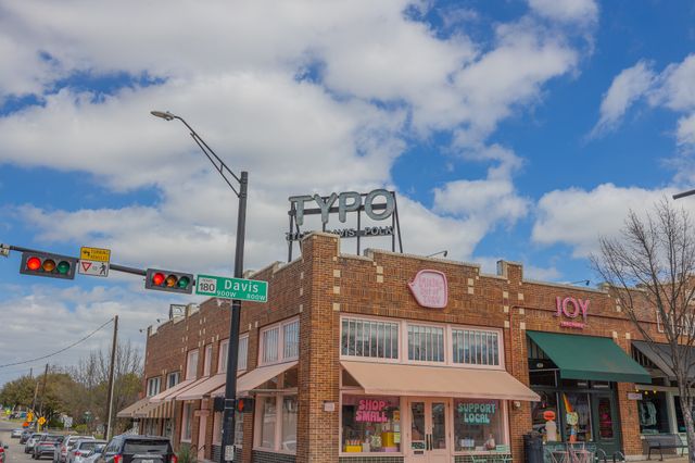 624 N Vernon Avenue, Dallas, TX 75208