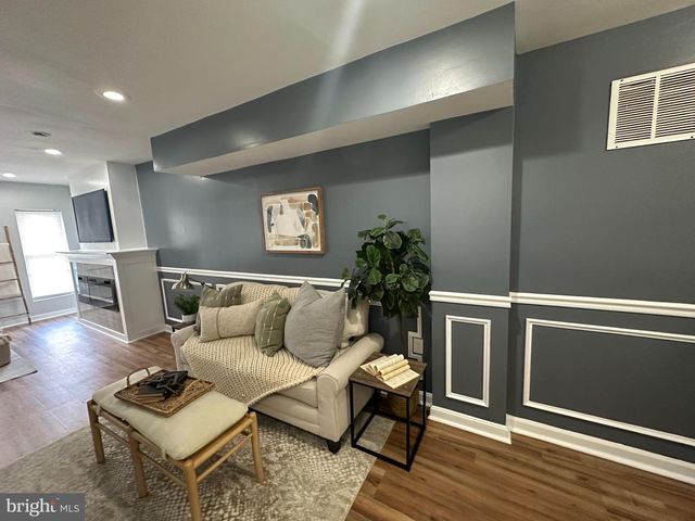 1127 SARGEANT ST, Baltimore, MD 21223