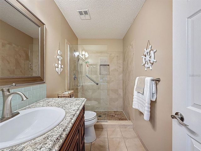 9981 EAGLES POINT CIRCLE 4, Port Richey, FL 34668