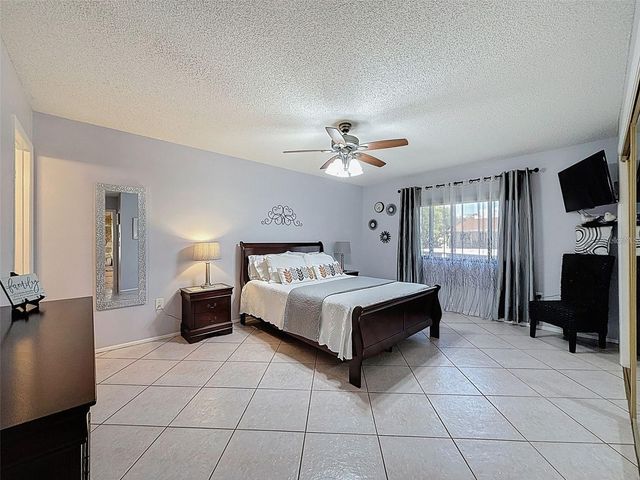 9981 EAGLES POINT CIRCLE 4, Port Richey, FL 34668