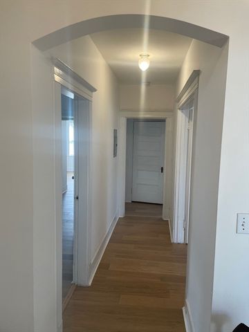 34 Channing St 2, Newton, MA 02458