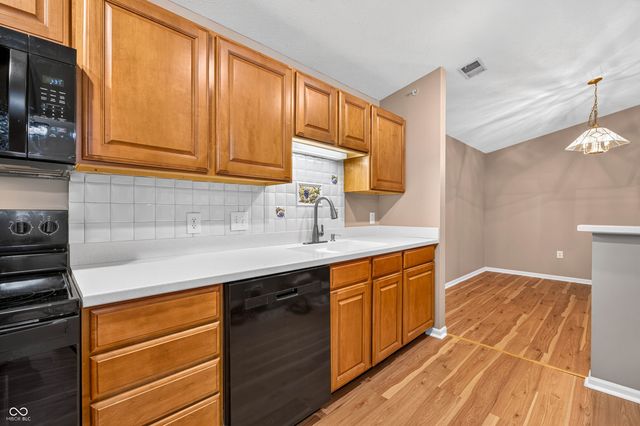6509 Emerald Hill Court 310, Indianapolis, IN 46237