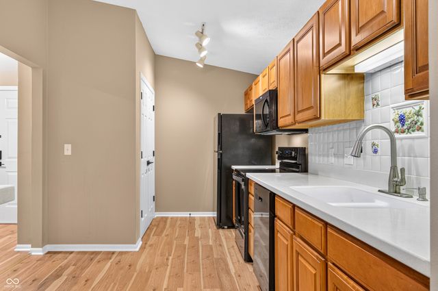 6509 Emerald Hill Court 310, Indianapolis, IN 46237