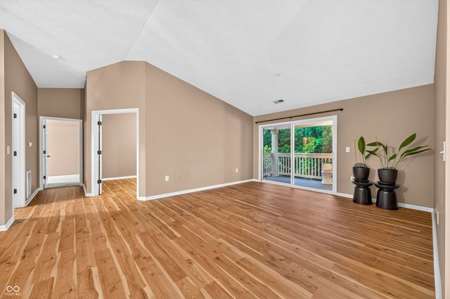 6509 Emerald Hill Court 310, Indianapolis, IN 46237