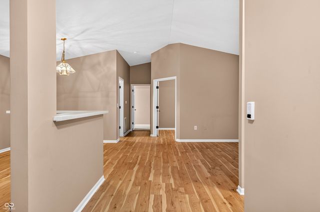 6509 Emerald Hill Court 310, Indianapolis, IN 46237