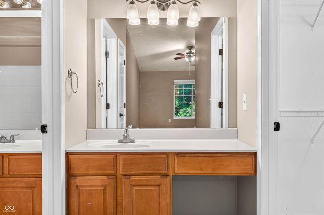 6509 Emerald Hill Court 310, Indianapolis, IN 46237