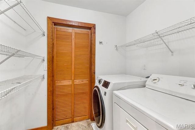 1192 Quiver Court, Lake Sherwood, MO 63357
