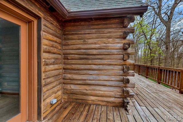 1192 Quiver Court, Lake Sherwood, MO 63357