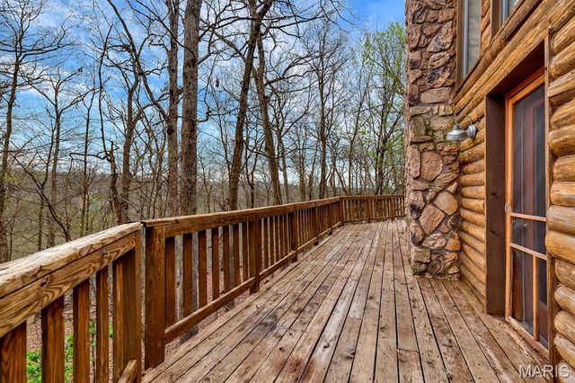 1192 Quiver Court, Lake Sherwood, MO 63357