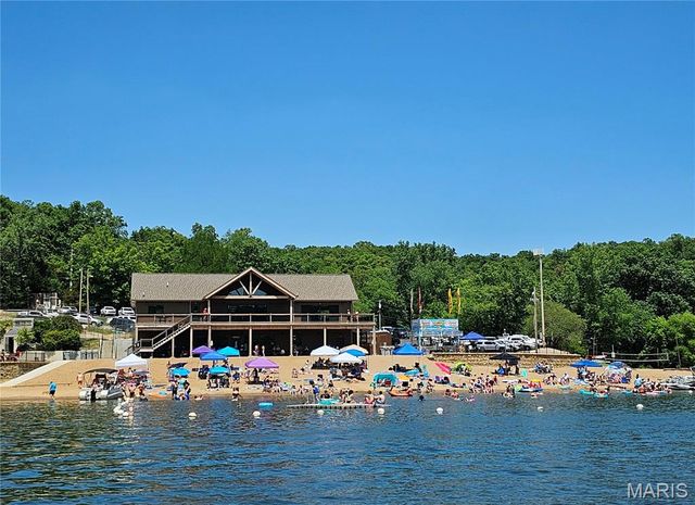 1192 Quiver Court, Lake Sherwood, MO 63357