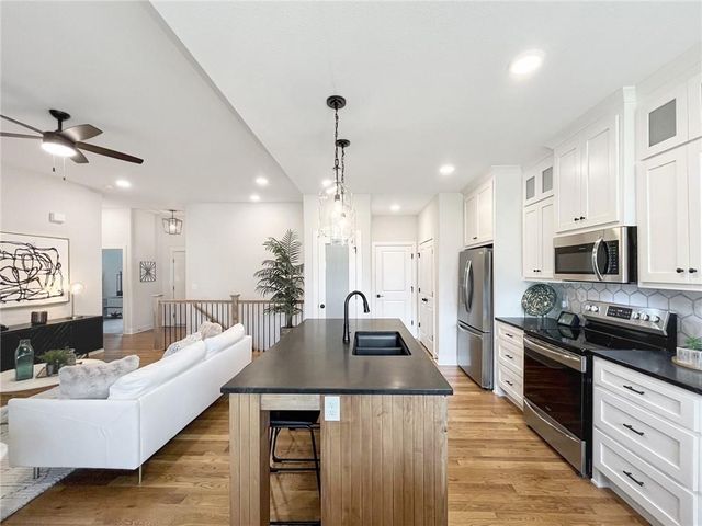 1603 Jaclyn Drive, Grain Valley, MO 64029