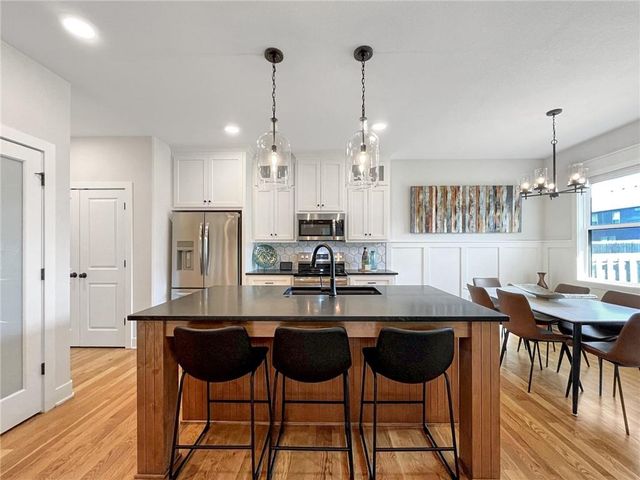 1603 Jaclyn Drive, Grain Valley, MO 64029