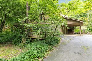 511 Valleybrook Drive, Jamestown, NC 27282