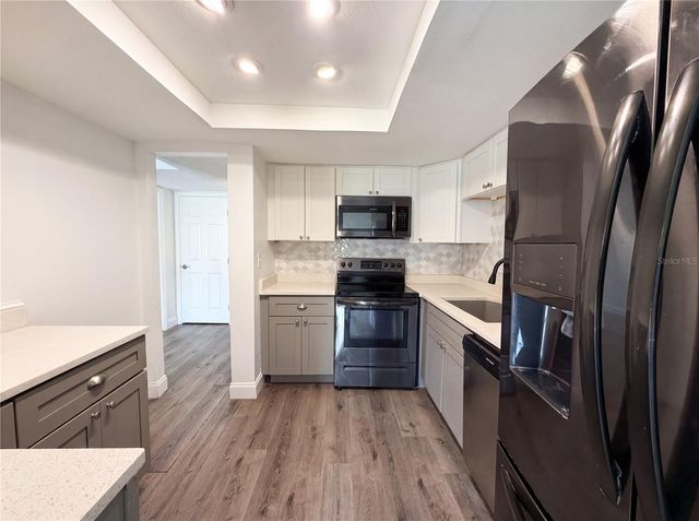 7503 DOLONITA DRIVE, Tampa, FL 33615